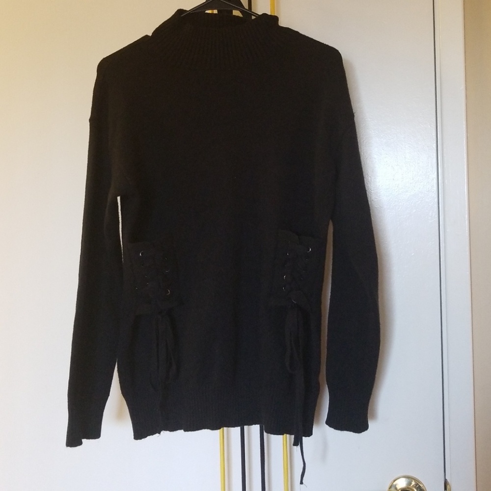 Poof long sleeve sweater